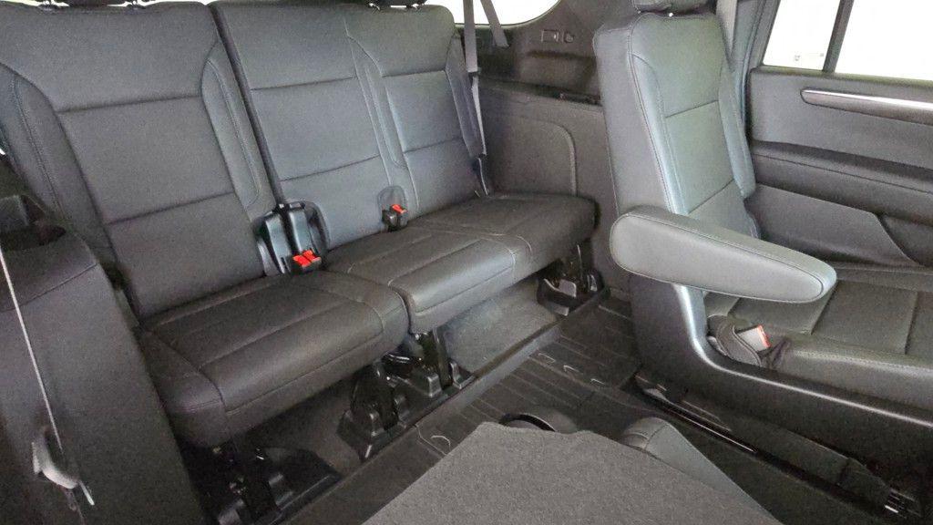 new 2025 Chevrolet Suburban car, priced at $72,807