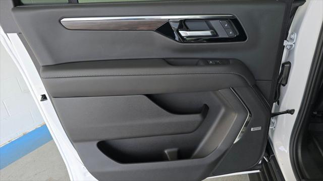 new 2025 Chevrolet Suburban car, priced at $73,107