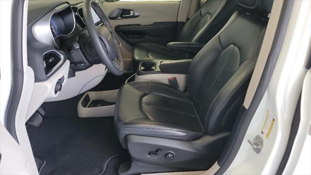 used 2023 Chrysler Pacifica car, priced at $28,989