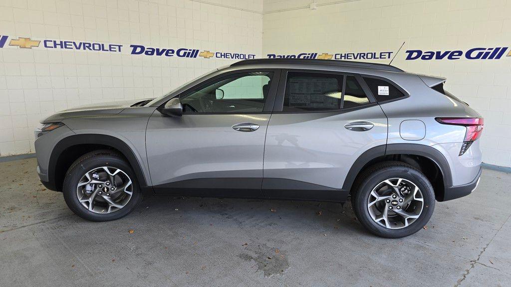 new 2025 Chevrolet Trax car, priced at $26,000