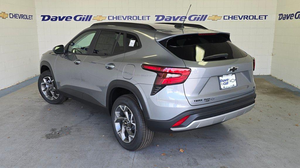 new 2025 Chevrolet Trax car, priced at $26,000