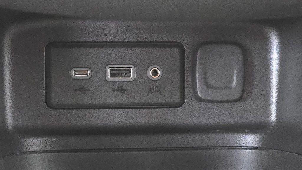 used 2022 Chevrolet Equinox car, priced at $21,985