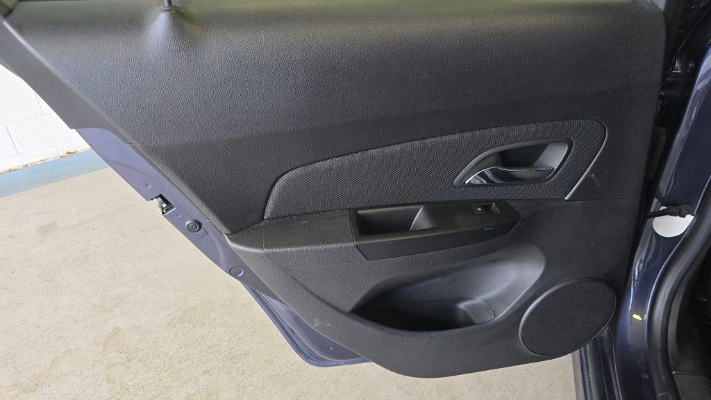 used 2014 Chevrolet Cruze car, priced at $7,995