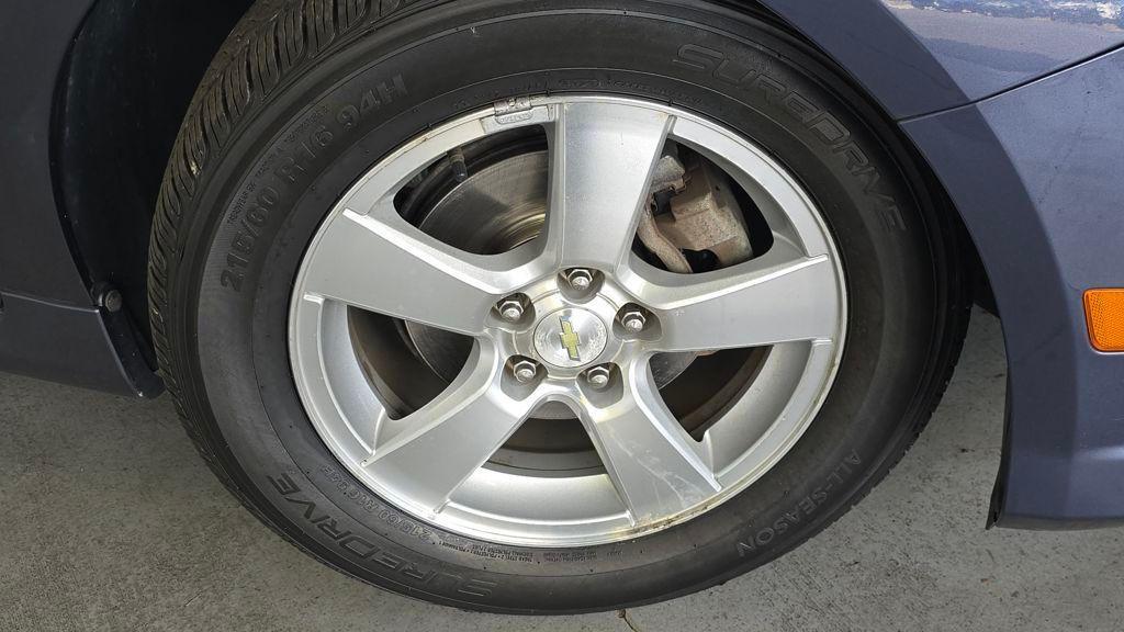 used 2014 Chevrolet Cruze car, priced at $7,995