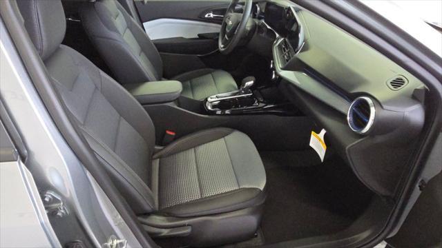new 2025 Chevrolet Trax car, priced at $24,370