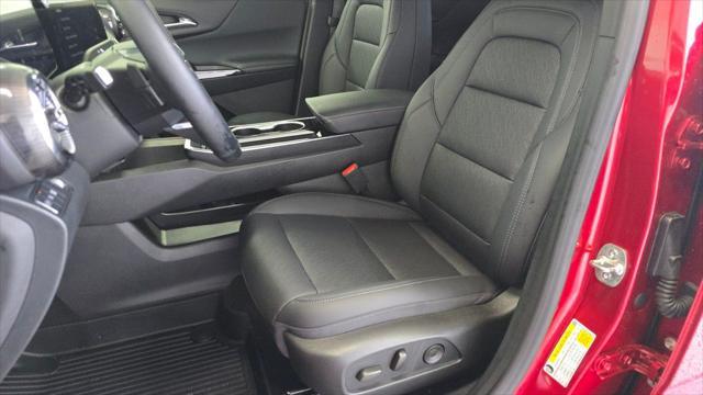 used 2025 Chevrolet Equinox car, priced at $30,989