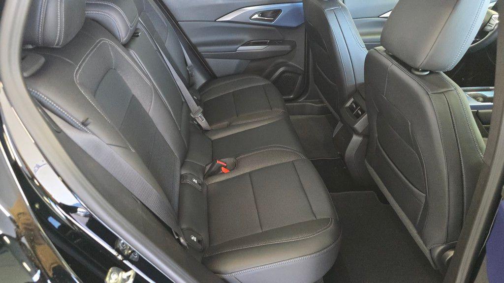new 2025 Chevrolet Equinox EV car, priced at $36,923