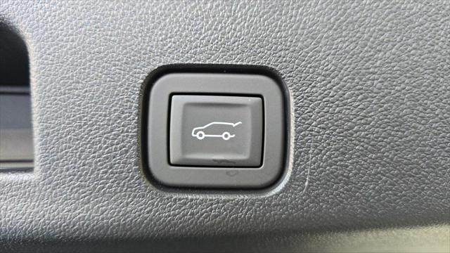 new 2025 Chevrolet Traverse car, priced at $43,835