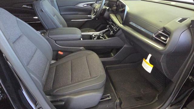 new 2025 Chevrolet Traverse car, priced at $43,835