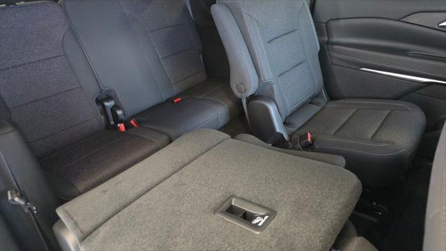 new 2025 Chevrolet Traverse car, priced at $43,835