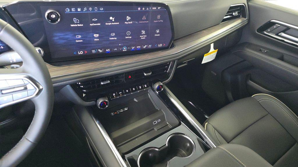 new 2025 Chevrolet Suburban car, priced at $78,998