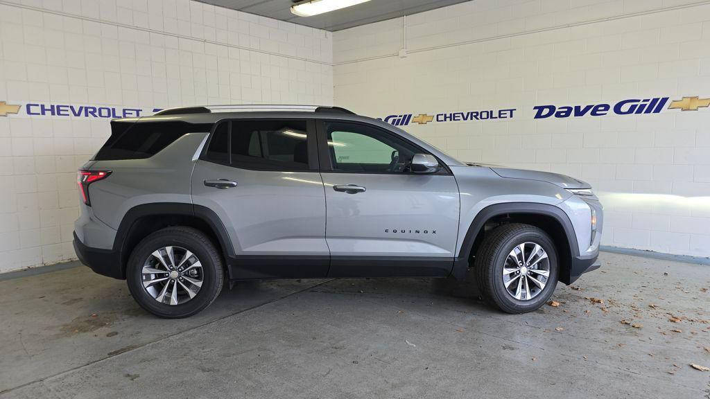 new 2026 Chevrolet Equinox car, priced at $34,905