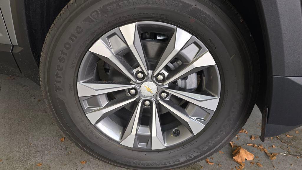 new 2026 Chevrolet Equinox car, priced at $34,905