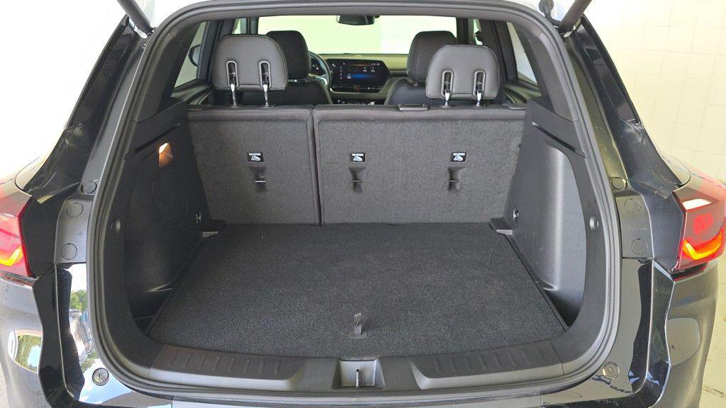 used 2025 Chevrolet TrailBlazer car, priced at $29,995