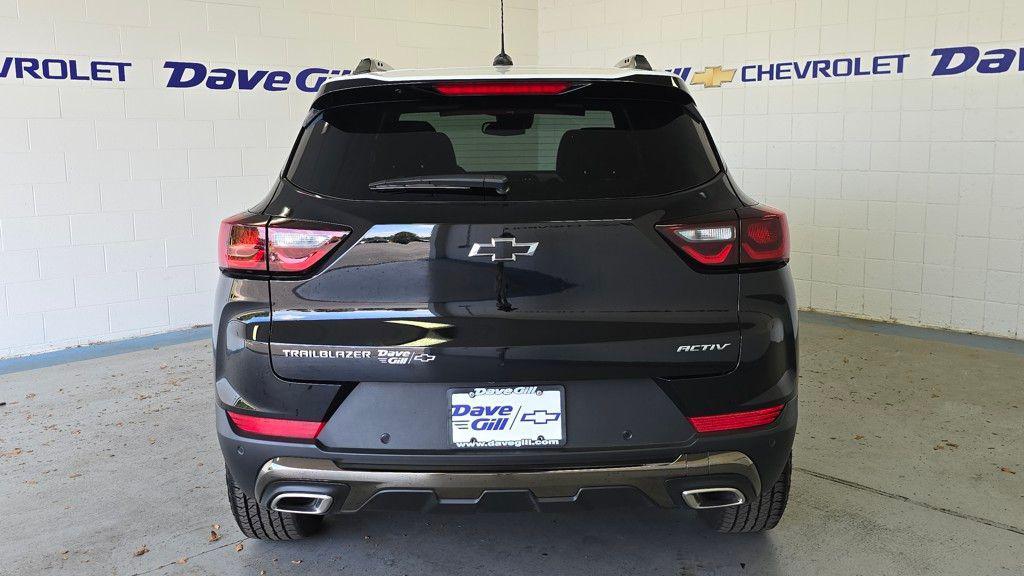 used 2025 Chevrolet TrailBlazer car, priced at $29,995
