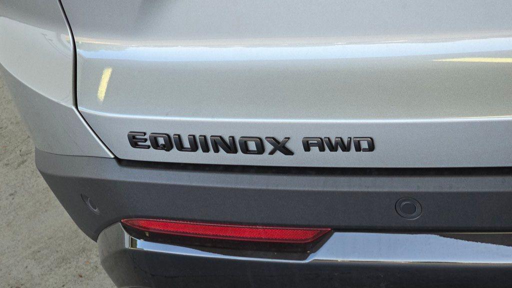 new 2026 Chevrolet Equinox car, priced at $35,960