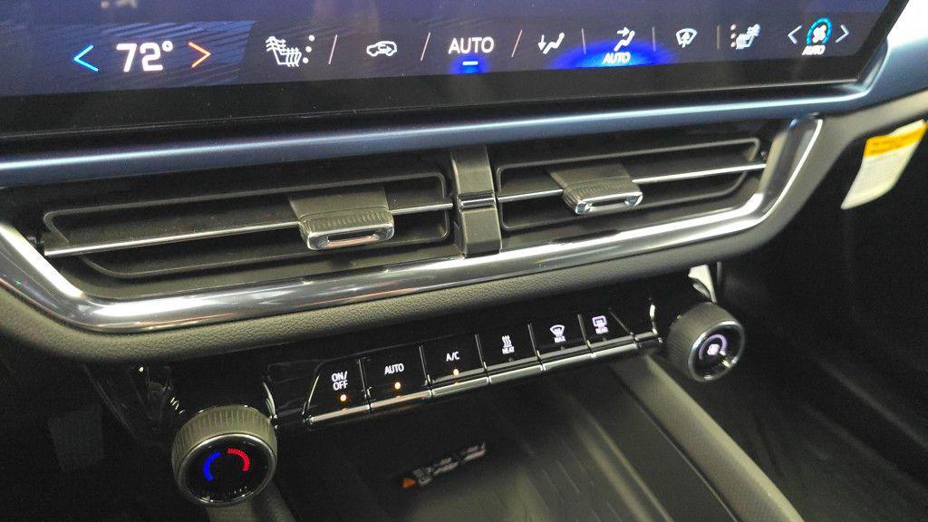 new 2025 Chevrolet Equinox EV car, priced at $43,285