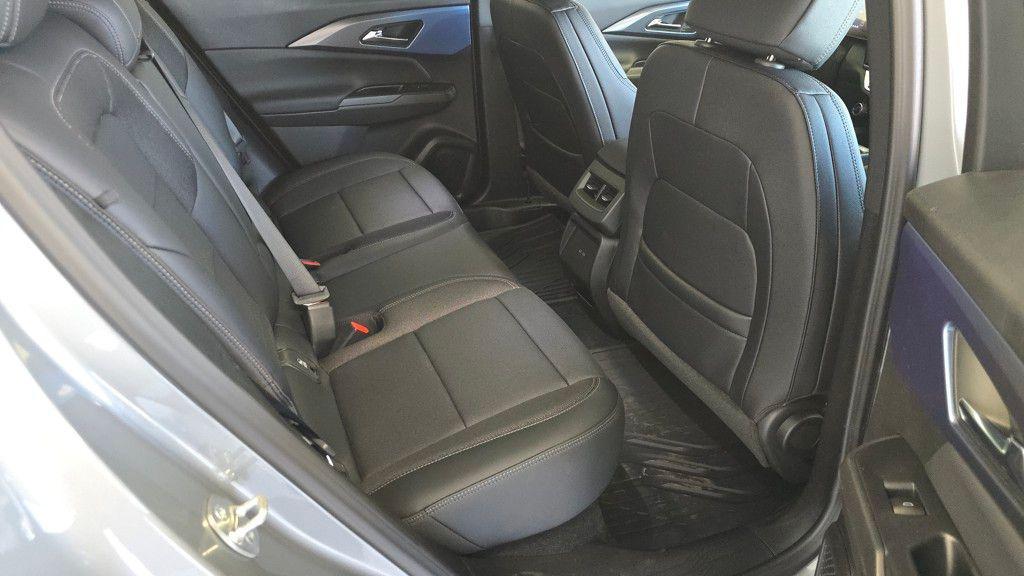 new 2025 Chevrolet Equinox EV car, priced at $43,285