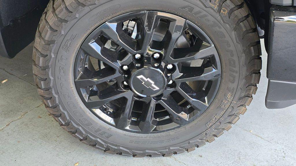 new 2025 Chevrolet Silverado 2500 car, priced at $66,476
