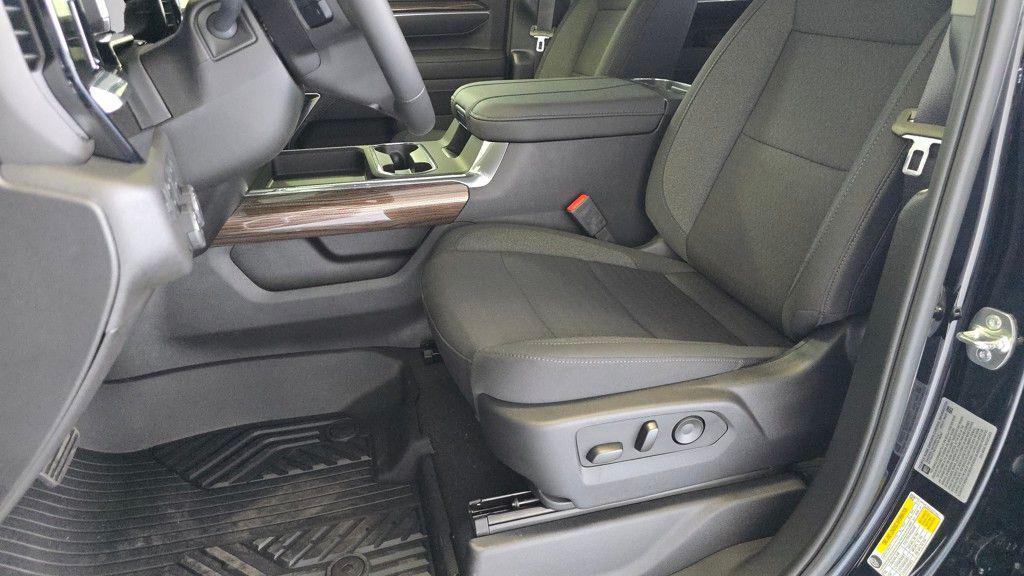 new 2025 Chevrolet Silverado 2500 car, priced at $66,476