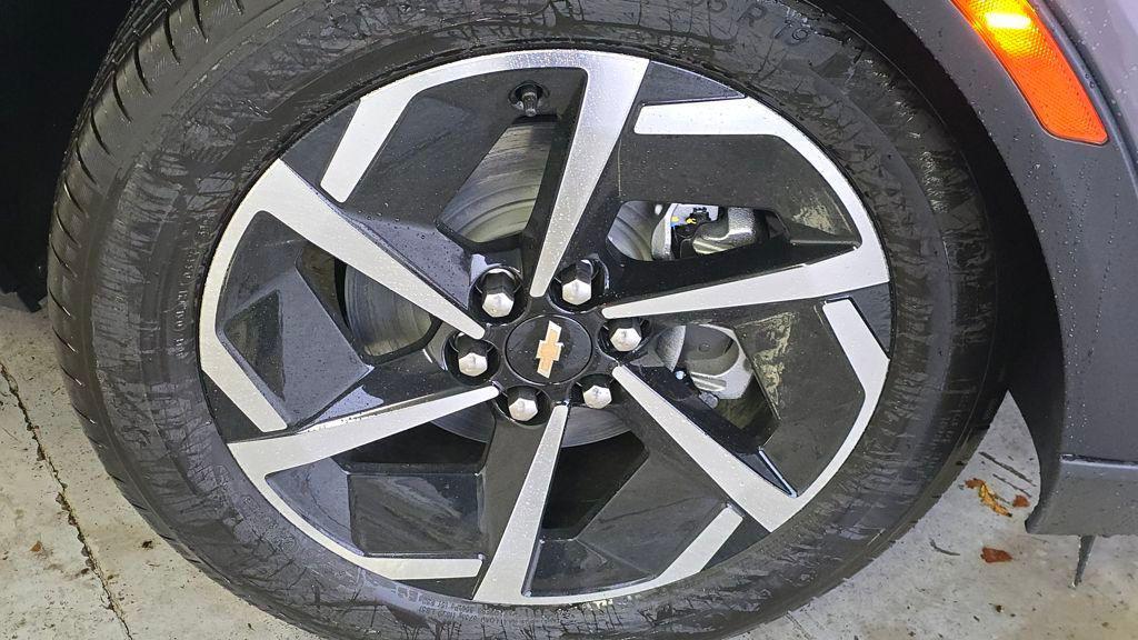 new 2026 Chevrolet Equinox EV car, priced at $41,360