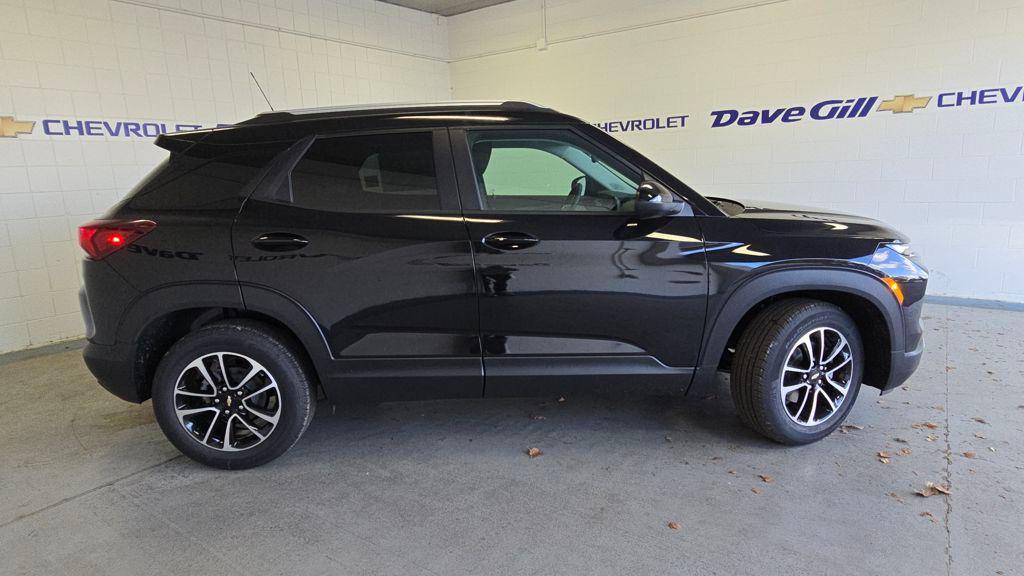 new 2026 Chevrolet TrailBlazer car, priced at $27,905