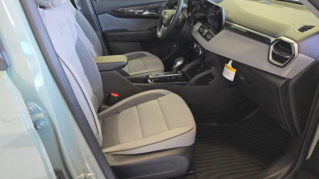 new 2026 Chevrolet TrailBlazer car, priced at $30,005