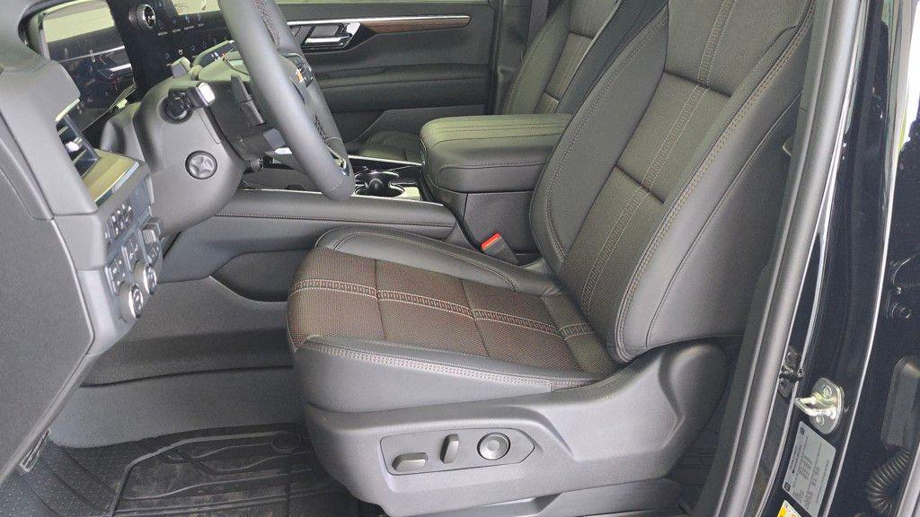 new 2025 Chevrolet Suburban car, priced at $97,260