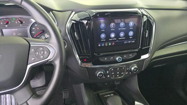 used 2023 Chevrolet Traverse car, priced at $30,985