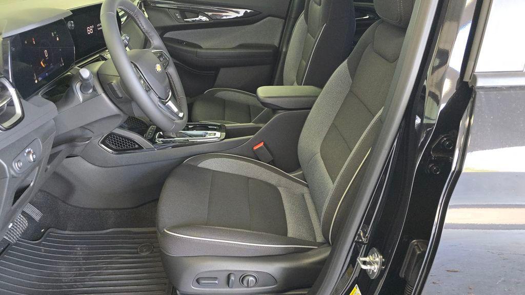 new 2026 Chevrolet TrailBlazer car, priced at $30,005