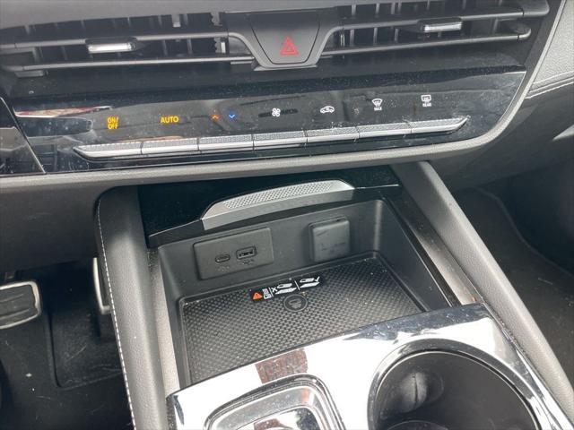 used 2024 Buick Envision car, priced at $31,520