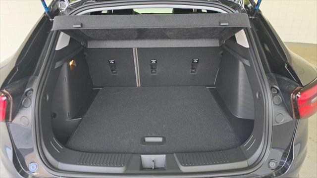 new 2025 Chevrolet Trax car, priced at $26,940