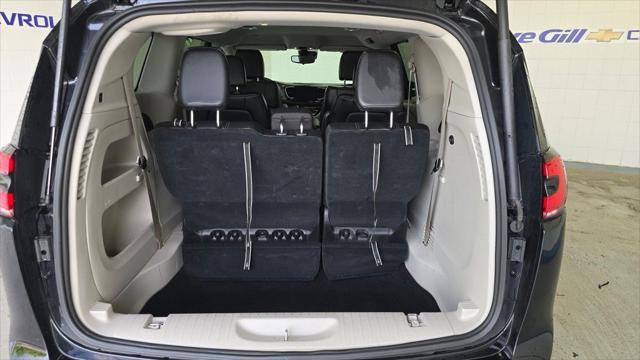 used 2024 Chrysler Pacifica car, priced at $33,525