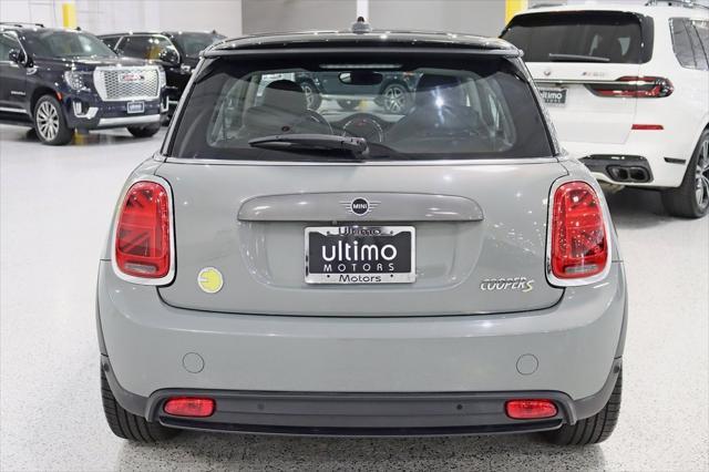 used 2021 MINI Hardtop car, priced at $18,900