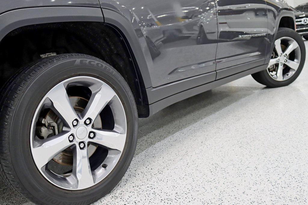 used 2022 Jeep Grand Cherokee L car, priced at $30,948