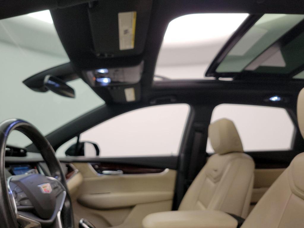 used 2018 Cadillac XT5 car, priced at $18,998