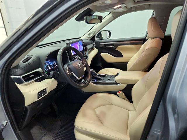used 2023 Toyota Highlander Hybrid car, priced at $50,998