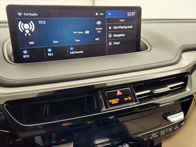 used 2022 Acura MDX car, priced at $38,998