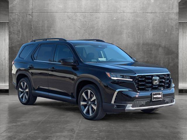 new 2025 Honda Pilot car, priced at $50,695