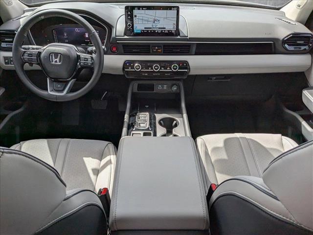 new 2025 Honda Pilot car, priced at $54,530