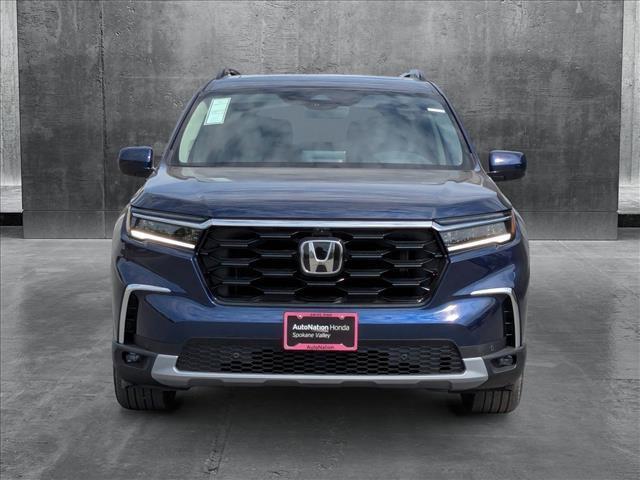 new 2025 Honda Pilot car, priced at $54,530