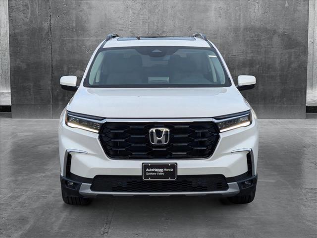 new 2025 Honda Pilot car, priced at $51,450