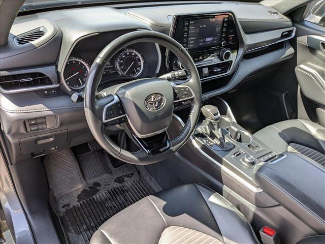 used 2022 Toyota Highlander car, priced at $39,928