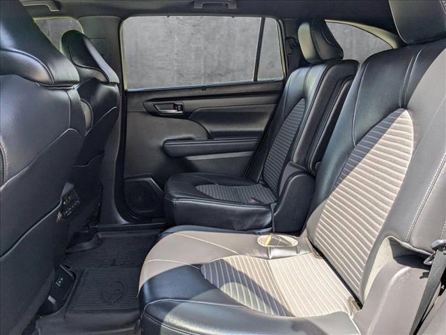 used 2022 Toyota Highlander car, priced at $39,928