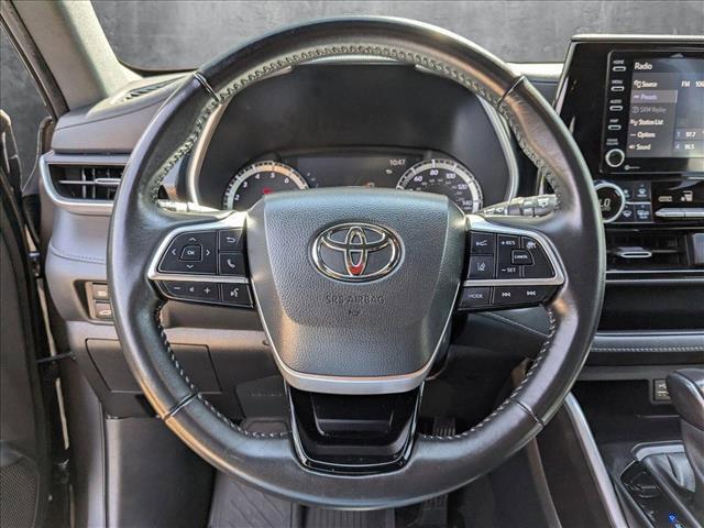 used 2022 Toyota Highlander car, priced at $39,928