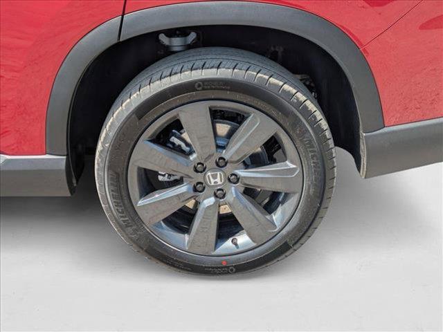 new 2025 Honda Pilot car, priced at $44,205