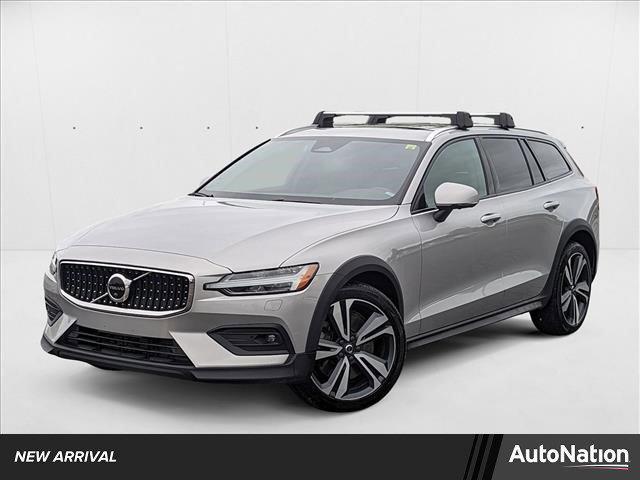 used 2023 Volvo V60 Cross Country car, priced at $35,984
