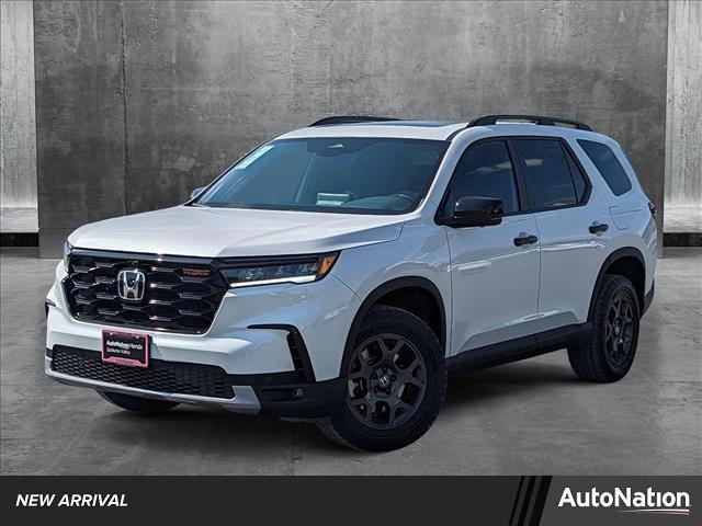 new 2025 Honda Pilot car, priced at $51,305