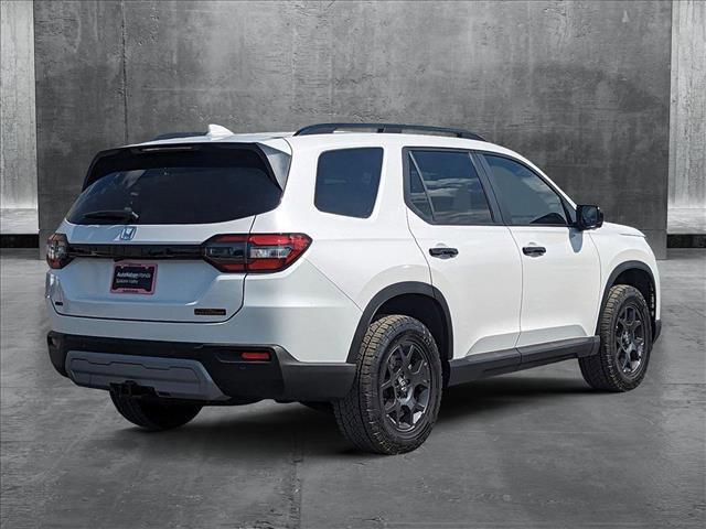 new 2025 Honda Pilot car, priced at $51,305