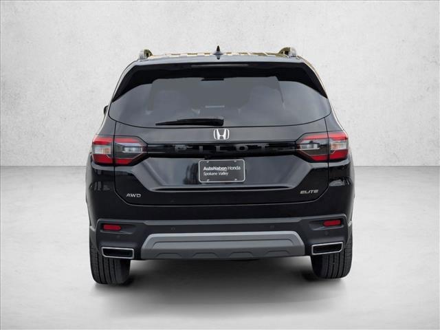 new 2025 Honda Pilot car, priced at $54,575
